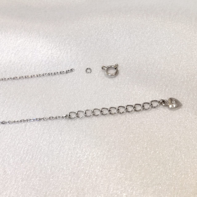 S320189-necklace-k18wg-before.jpg